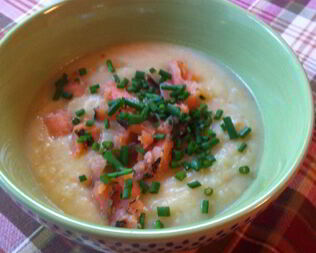 Картофельный суп с красной рыбой