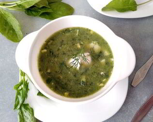 Холодник на квасе со шпинатом