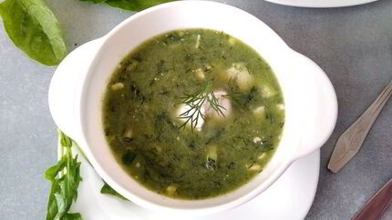 Холодник на квасе со шпинатом