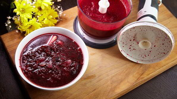 холодный крем-суп из свеклы