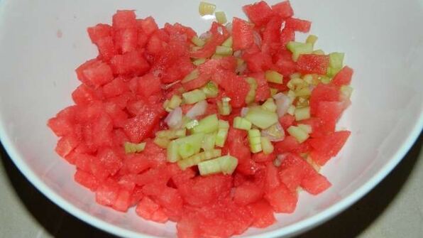 холодный суп гаспачо из арбуза