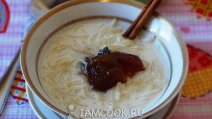 Молочный суп с вермишелью