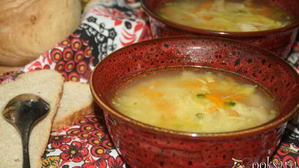 Мясной суп с домашней яичной лапшой