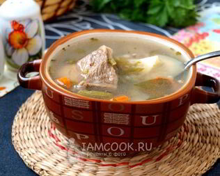 Мясной суп с гречкой, стручковой фасолью и шпинатом