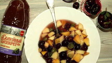 Фруктово-ягодная окрошка