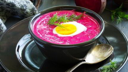 Густая окрошка со свеклой и куриным филе