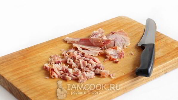 окрошка на кефире с копченой курицей без картошки