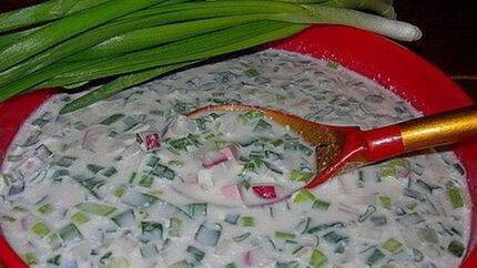 Окрошка на сыворотке с колбасой