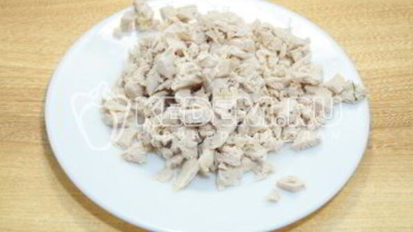 окрошка с курицей на квасе