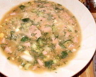 Окрошка с вареной колбасой на квасе