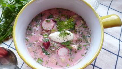 Окрошка со свеклой и курицей