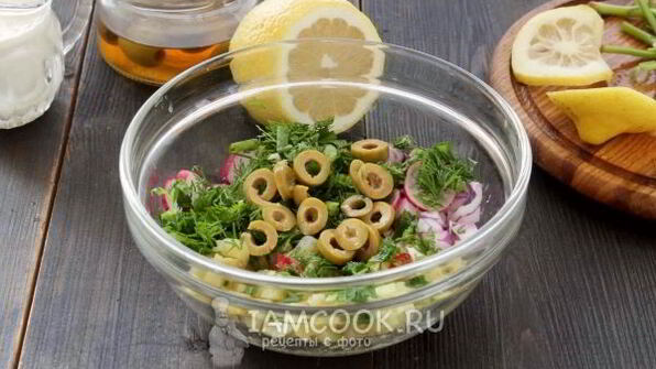 вегетарианская окрошка на кефире и минералке