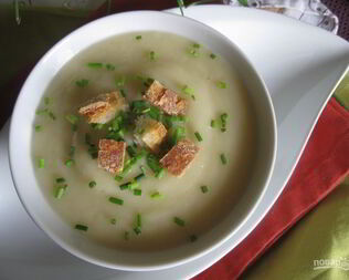 Овощной крем-суп с сухариками