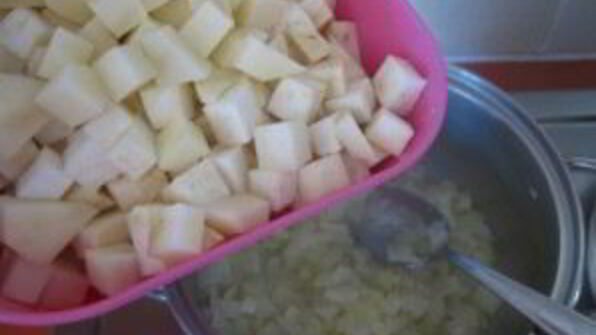 овощной крем-суп с сухариками