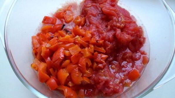 овощной, летний супчик с томатно-чесночными гренками