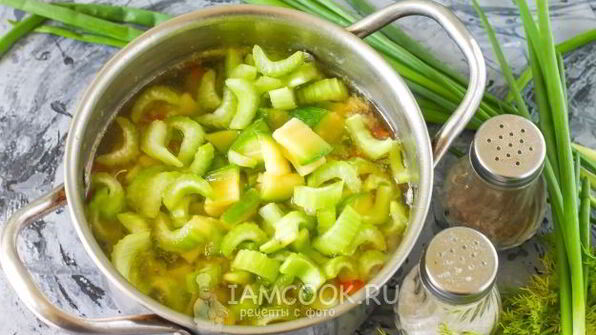 овощной суп с сельдереем и шпинатом