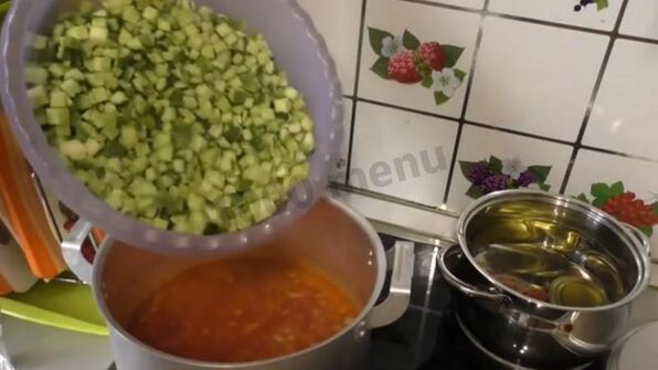 рассольник из свежих огурцов с перловкой