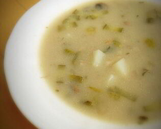 Рассольник с перловкой в мультиварке