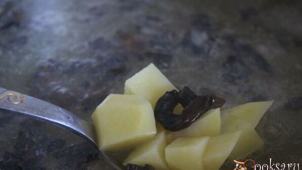 рассольник с сушеными грибами