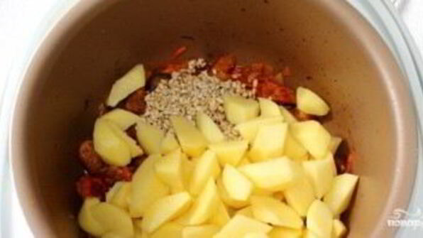 рассольник со свининой в мультиварке