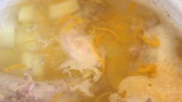 щи из щавеля с крапивой