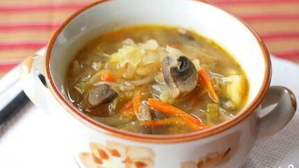 Вегетарианские щи из квашеной капусты