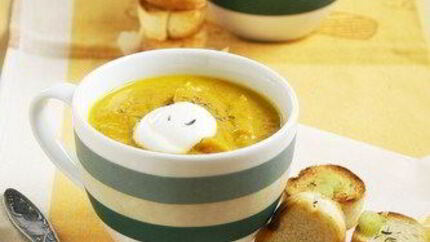 Сливочный тыквенный суп с ароматными травами