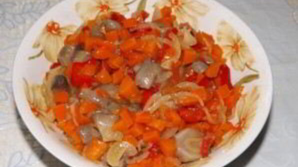 солянка грибная на зиму с томатной пастой