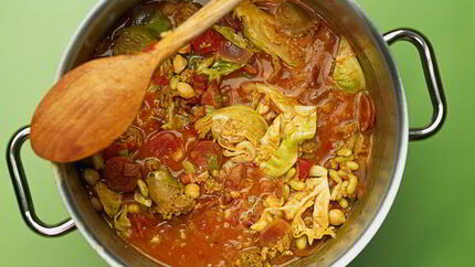 Солянка из капусты с мясом