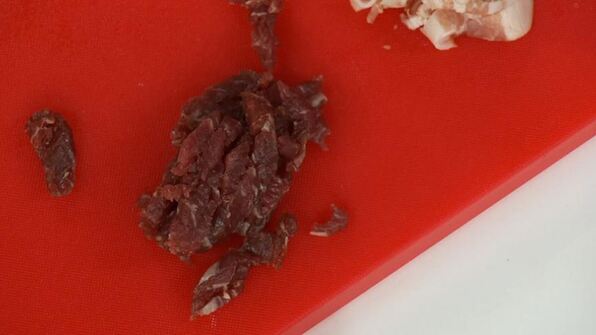 солянка мясная с каперсами