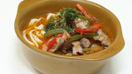 Солянка с говядиной и сладким перцем