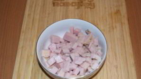 солянка сборная с колбасой