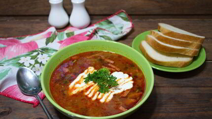 Суп солянка сборная мясная