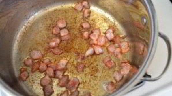 гороховый суп-пюре с беконом и картофелем