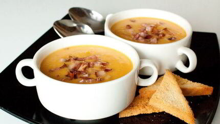 Гороховый суп-пюре с беконом