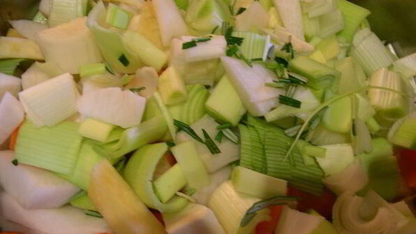 суп-пюре из корнеплодов с имбирем и розмарином