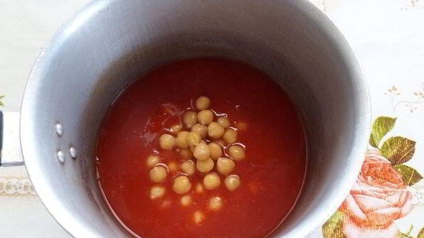 томатный суп-пюре с нутом