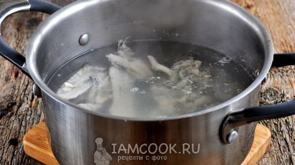 суп с рыбными фрикадельками