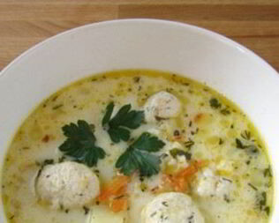 Суп сырный с фрикадельками по-французски