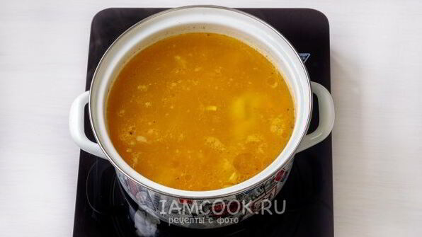 сырный суп из плавленного сыра с курицей