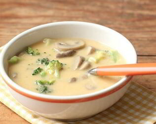 Сырный суп с брокколи и шампиньонами