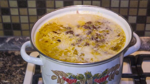 сырный суп с копченой курицей