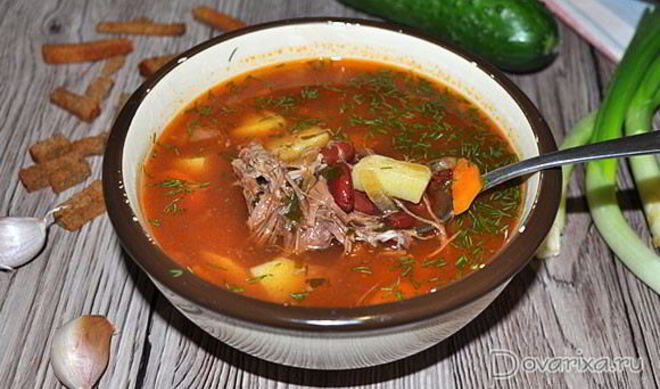 Томатный суп с фасолью