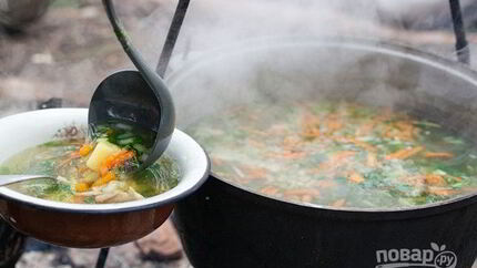 Уха из форели на костре