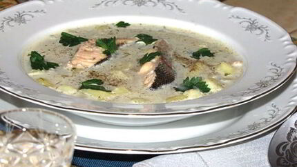 Уха из семги со сливками