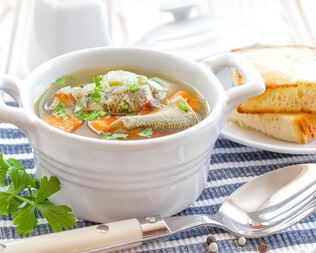 Уха по-царски с блинчиками