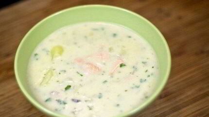 Уха со сливками из красной рыбы