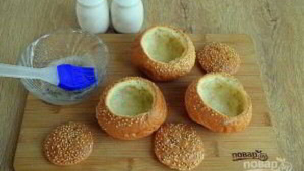 уха в хлебном горшочке