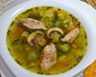 Весенний суп с замороженными овощами и рисом