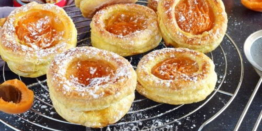 Рецепт абрикосовых слоек